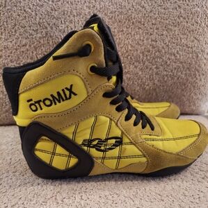 Otomix wrestling/workout gymshoes